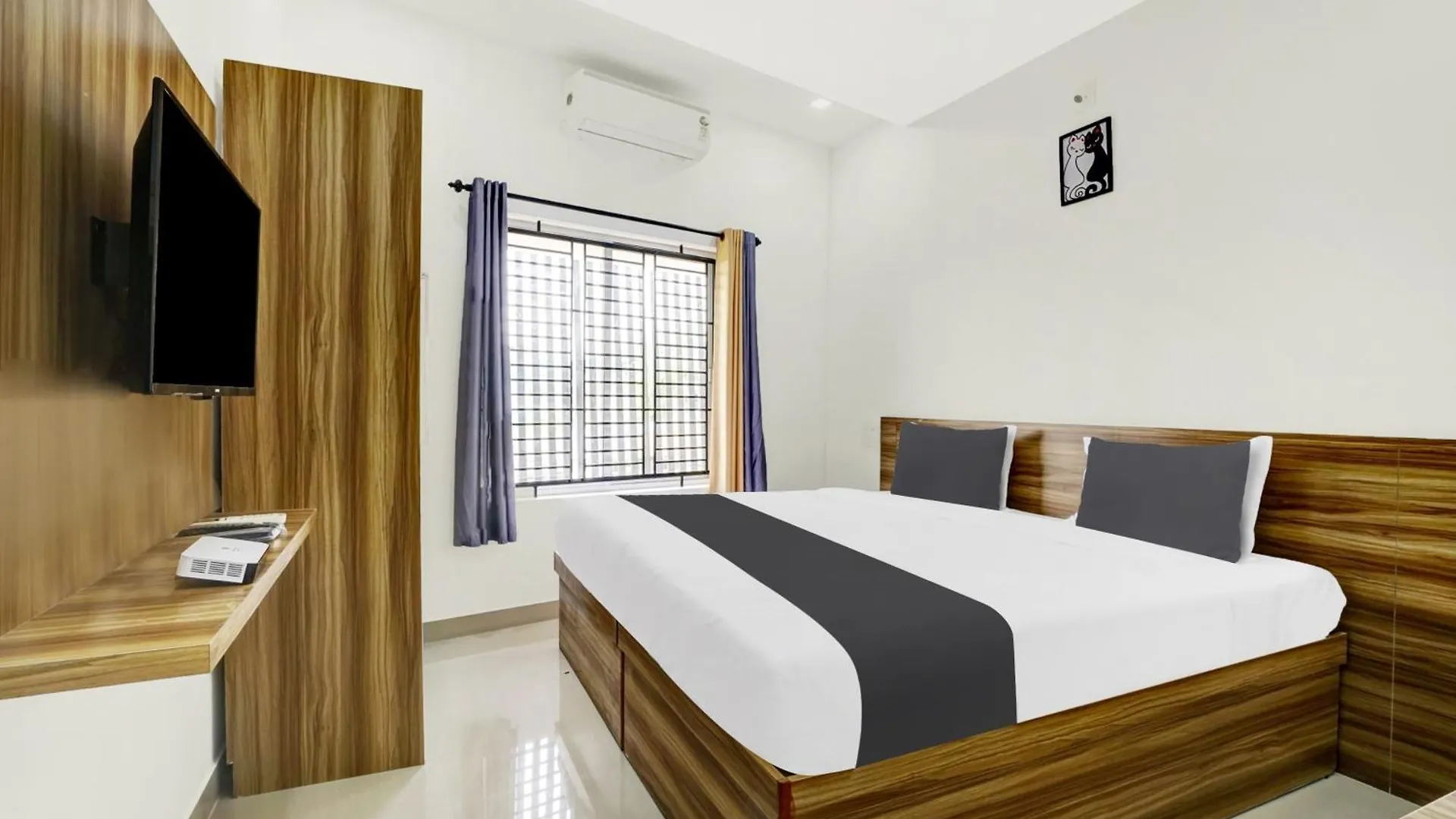 Hotel O Grand Parassini Pappinisseri 3*,