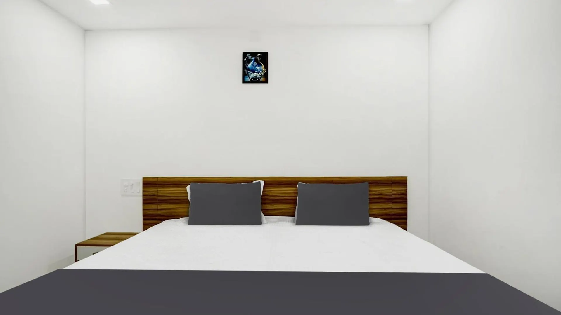 Hotel O Grand Parassini Pappinisseri