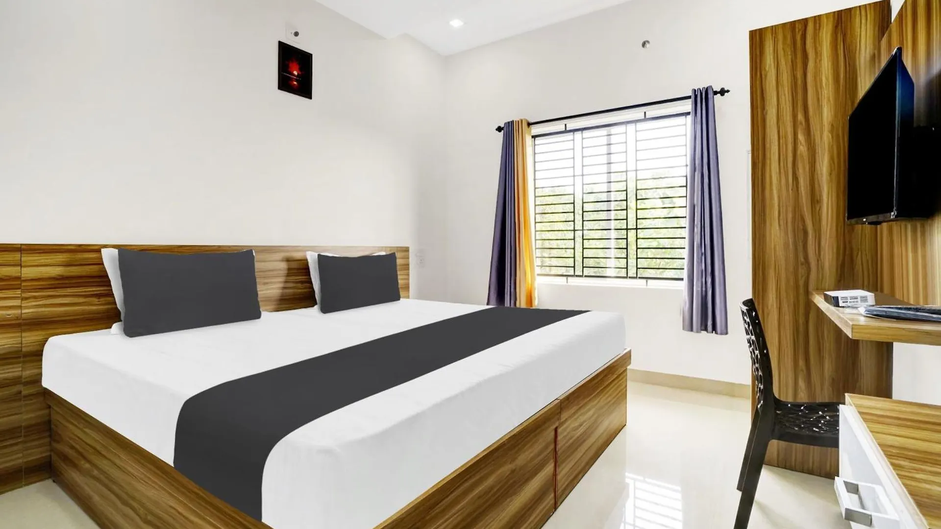 Hotel O Grand Parassini Pappinisseri 3*,  India